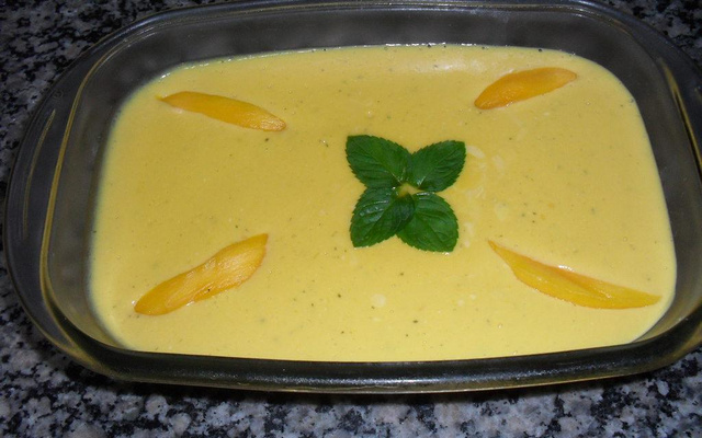 Creme de manga com hortelã