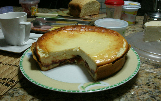 Torta de goiabada com ricota