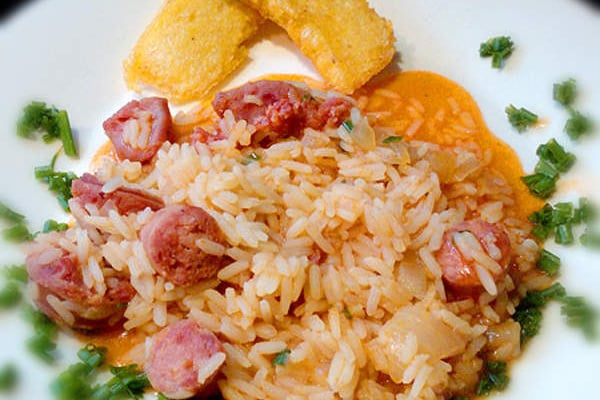 Arroz com linguiça