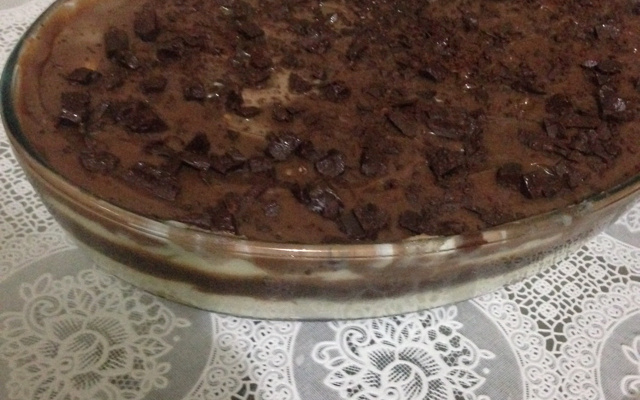 Pavê de chocolate preto e chocolate branco