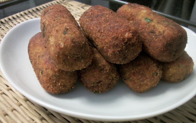 Croquete de batata com carne moída