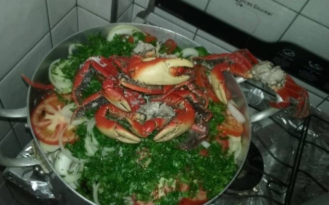 Caranguejada na cerveja a moda do Marçal