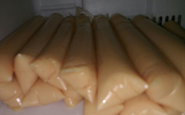 Sacolé de mamão cremoso