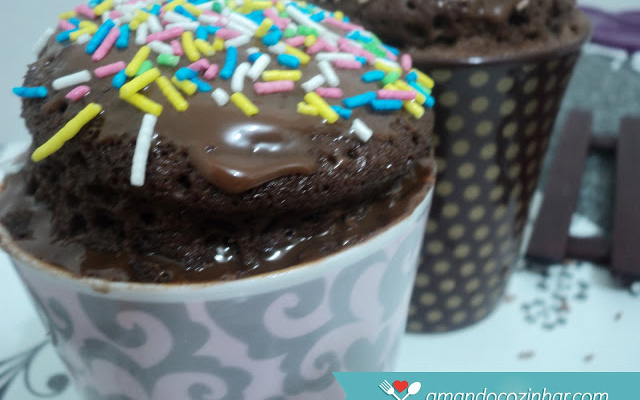 Cobertura para bolo de caneca