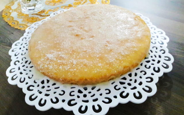 Calda fácil de limão para bolos