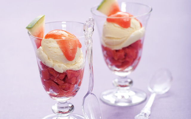 Sorvete com goiaba e melancia