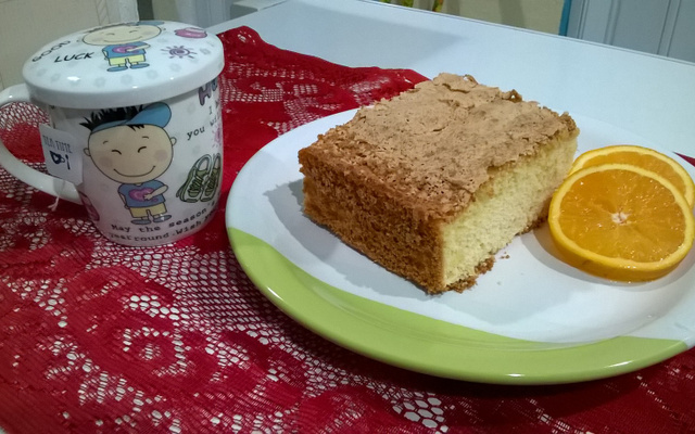 Bolo de maisena com laranja