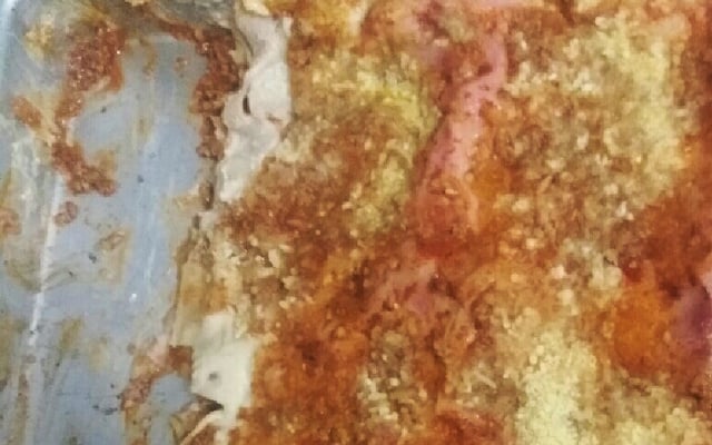 Lasanha com molho branco e bolonhesa