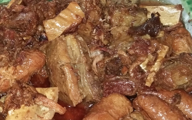 Costela com linguiça na panela de pressão