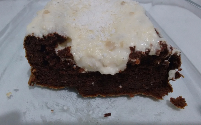 Bolo de cacau e biomassa de banana verde