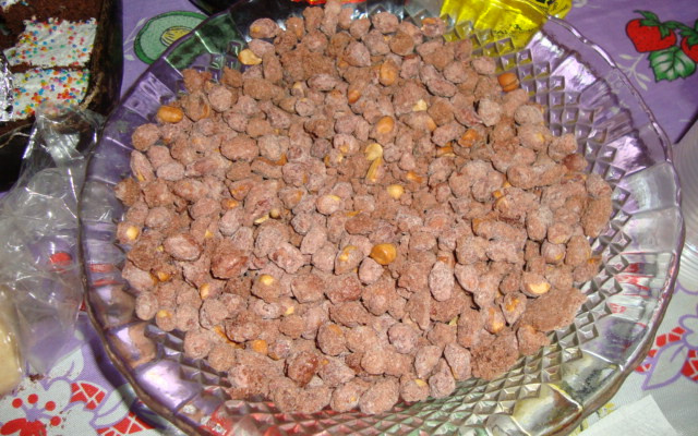 Amendoim crocante da Dona Cida