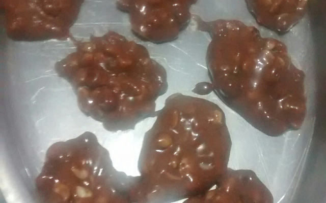 Pé de moleque caseiro