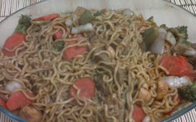 Yakisoba com Macarrão Integral (Renata) na Wok