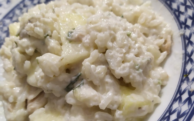 Risoto de frango com creme de leite