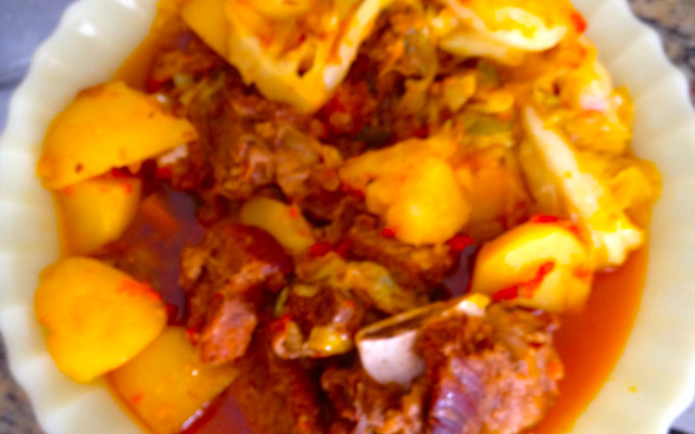 Costela com batata e agrião