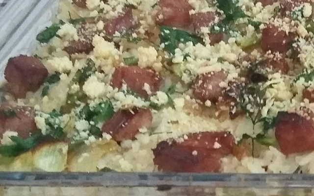 Arroz cremoso tropical com calabresa