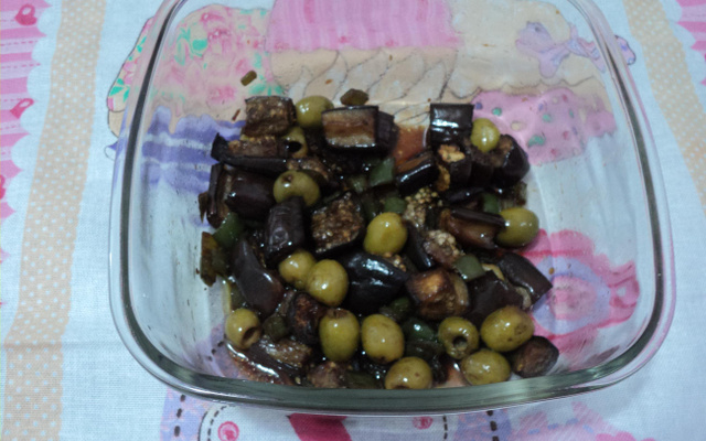 Salada de berinjela no microondas
