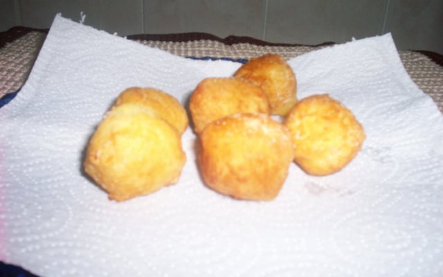 Bolinho de batata e queijo