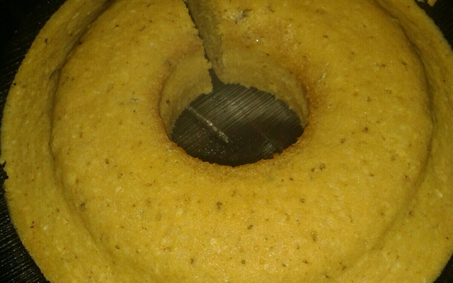 Bolo de milho e farinha de arroz no micro-ondas