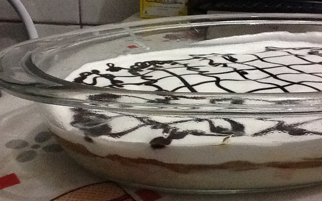 Doce de banana com creme simples