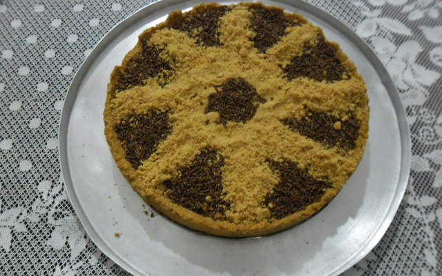 Torta de chocolate com amendoim