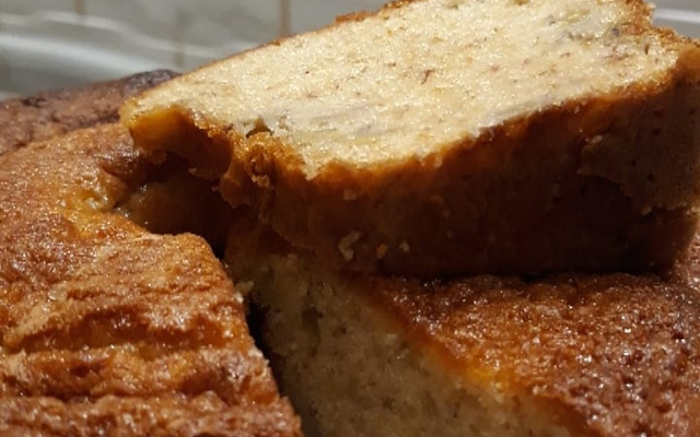 Bolo de banana nanica