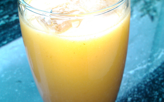 Suco amarelo detox