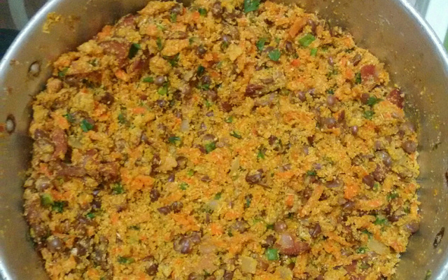 Farofa de feijão andu verde