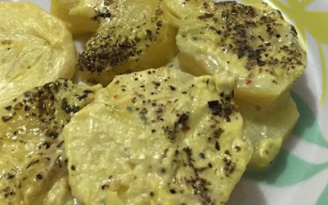 Batata assada no micro-ondas