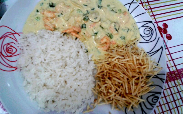 Camarão ao molho de mostarda