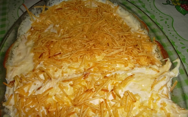 Fricassê saboroso de frango