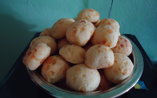 Pão de queijo temperado