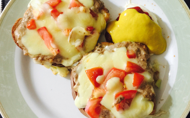 Tuna sandwich (sanduíche de atum)