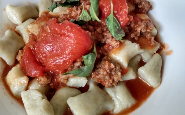 Nhoque de batata doce ao molho sugo