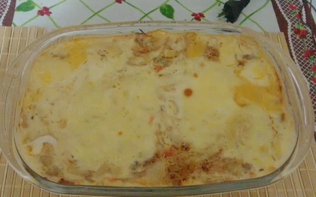 Lasanha de frango ao molho branco