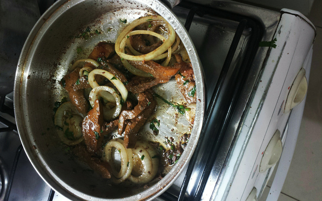 Fígado de boi Acebolado.