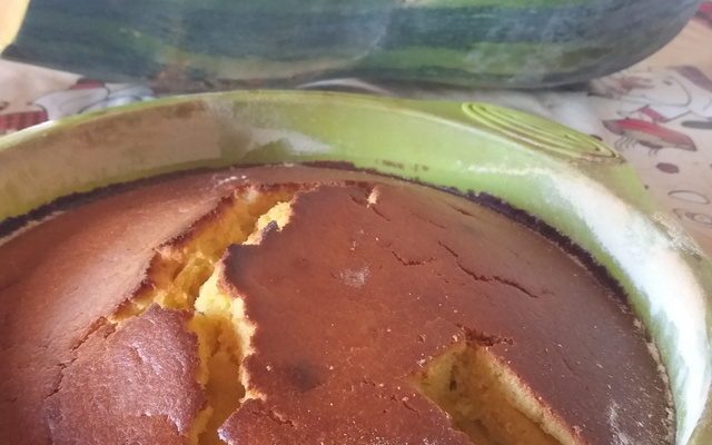 Bolo de abóbora ( parece de cenoura)