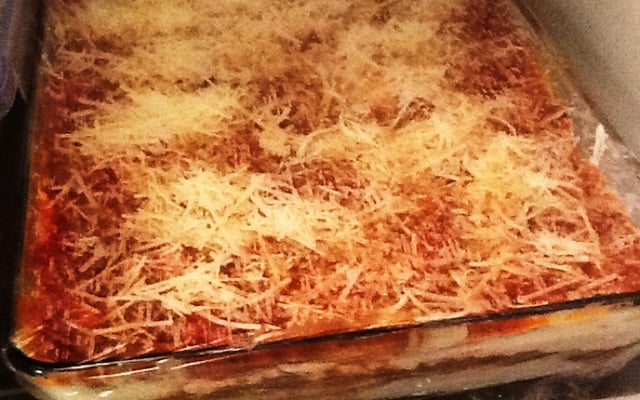 Lasanha bolonhesa ao molho branco