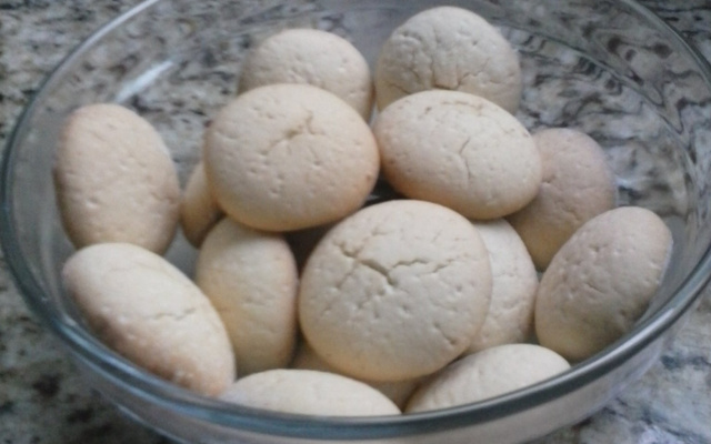 Biscoitos de polvilho doce (igual sequilhos)