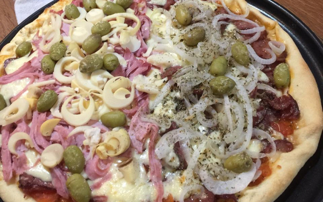 Massa de pizza para forno a lenha (com semolina)