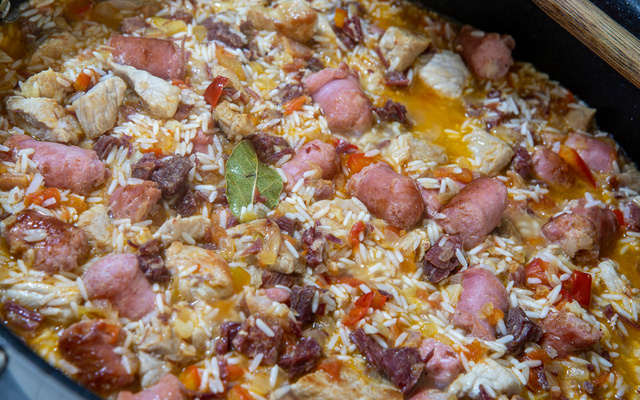 Arroz carreteiro delícia (com sobras de churrasco)