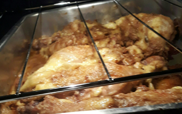 Frango no forno com creme de cebola