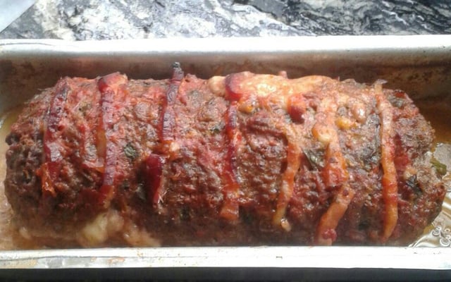 Rocambole de carne moída