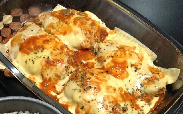 Frango à parmegiana