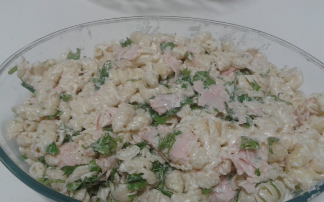 salada de macarrão