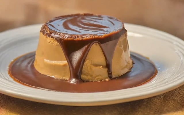 Sobremesa gelada de chocolate