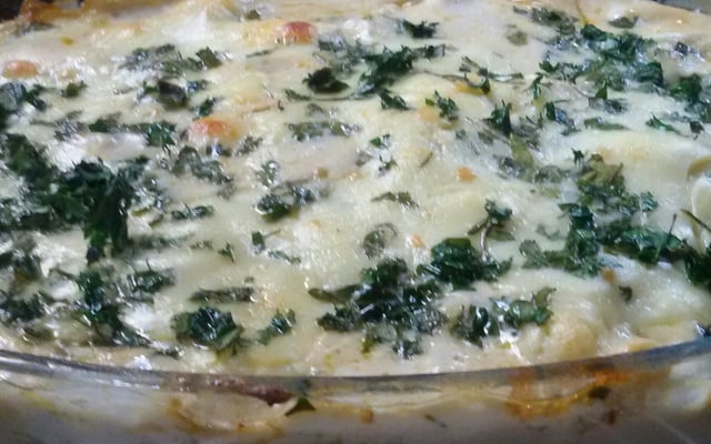 Couve-flor gratinada ao molho branco
