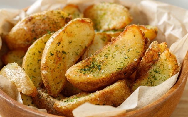 Batata rústica na airfryer