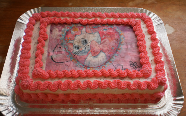 Bolo de leite ninho com chocolate branco