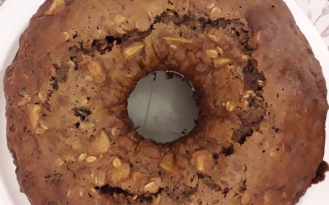 Bolo de Maçã Integral com Aveia e Passas